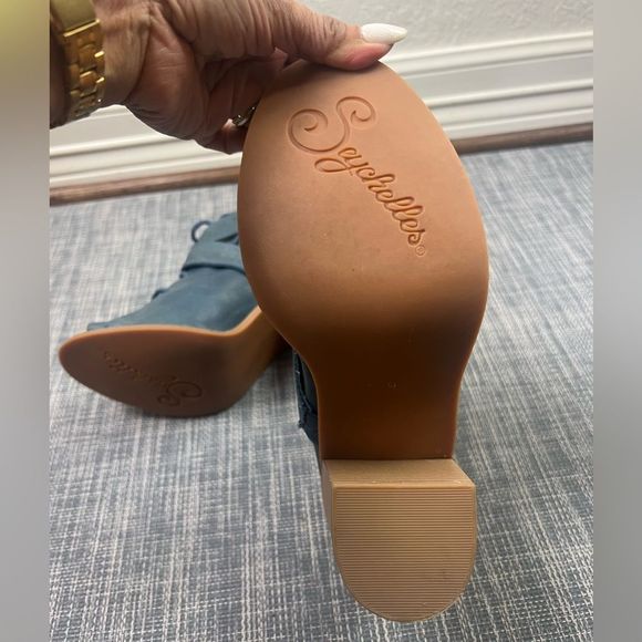 Women's Blue Peep-Toe Block Heel Sandals - Picture 12 of 12